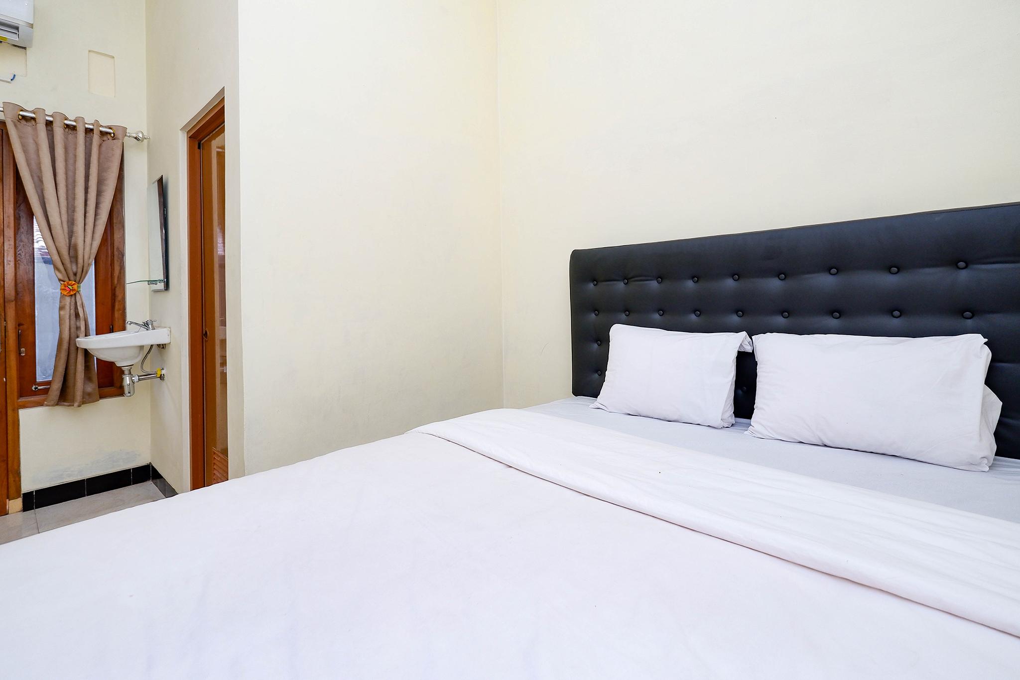 Super Oyo Capital O 2258 Santana Syariah Guest House Kartosuro Εξωτερικό φωτογραφία