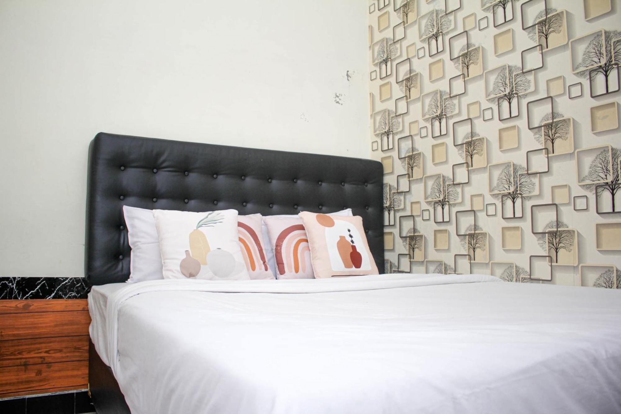 Super Oyo Capital O 2258 Santana Syariah Guest House Kartosuro Εξωτερικό φωτογραφία
