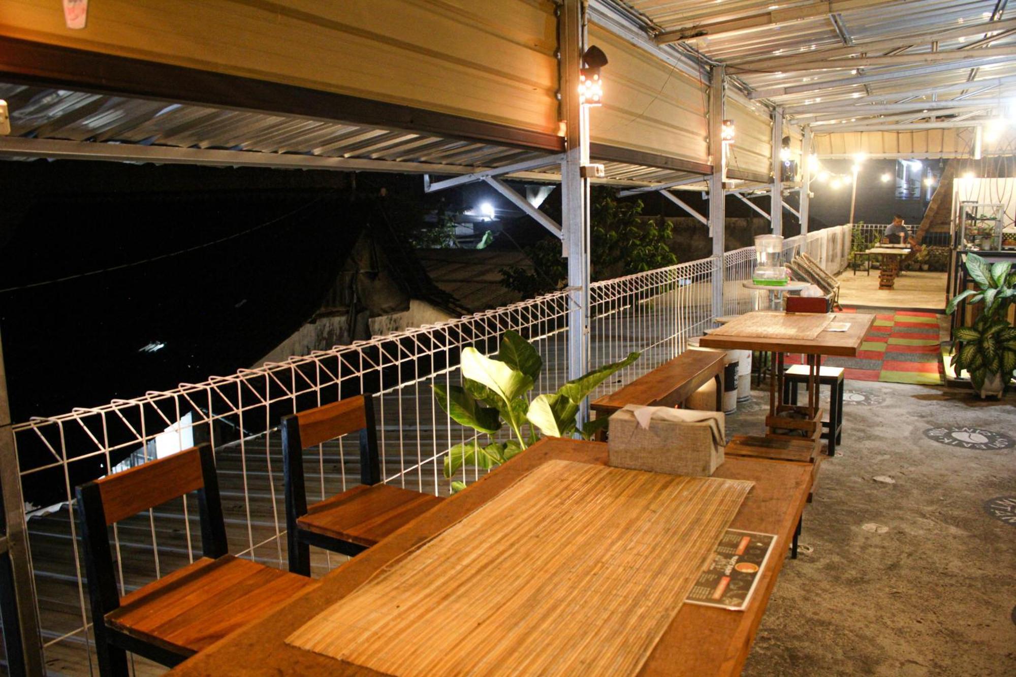 Super Oyo Capital O 2258 Santana Syariah Guest House Kartosuro Εξωτερικό φωτογραφία